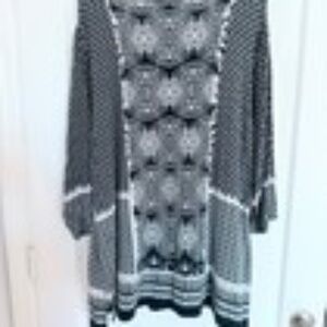 Rose + Olive Women's Top Sz 2x Black and White